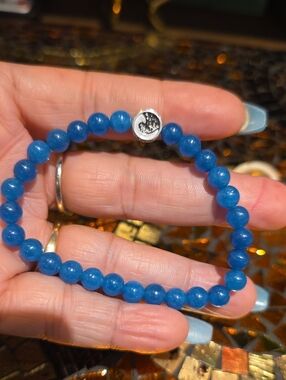 Vintage Blue Beaded Stretch Bracelet with Silver Accent